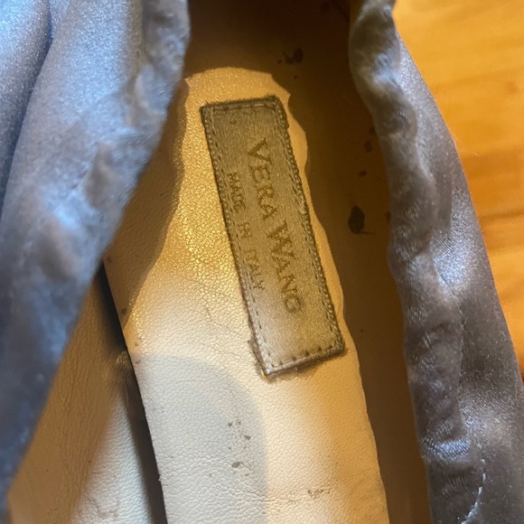 Vera Wang satin ballet flats - Picture 2 of 4